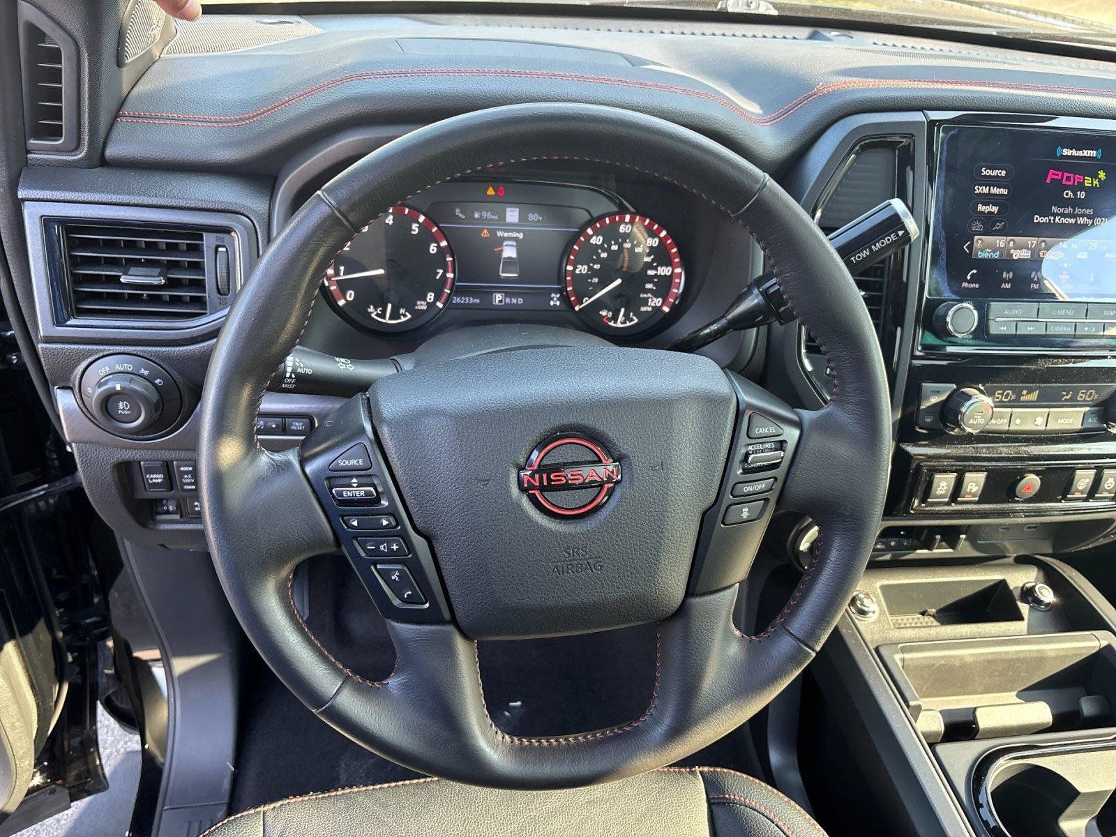 Used 2024 Nissan Titan PRO-4X w/ Pro-4x Convenience Package AWD/4WD image 18