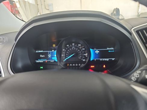 Used 2023 Ford Edge SEL AWD/4WD image 18