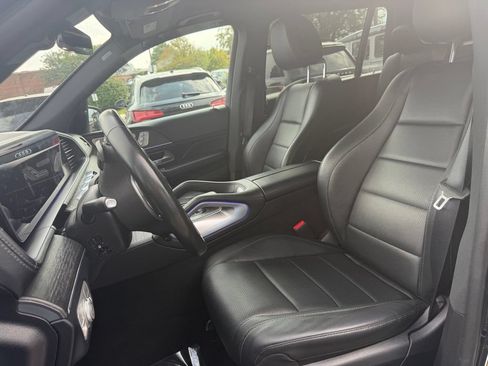 Used 2022 Mercedes-Benz GLS 450 4MATIC image 10