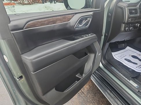 Used 2023 Chevrolet Tahoe LT w/ Luxury Package image 9