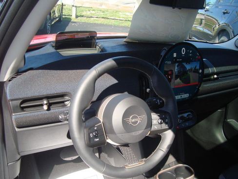 Used 2025 MINI Cooper S image 30