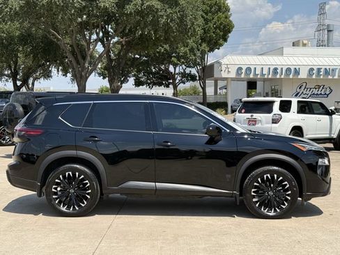 Used 2026 Nissan Rogue Dark Armor FWD image 4