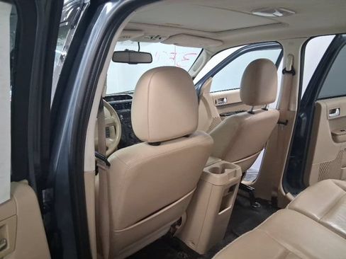 Used 2012 Ford Escape Limited AWD/4WD image 18