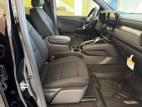 New 2026 Chevrolet Colorado LT image 13