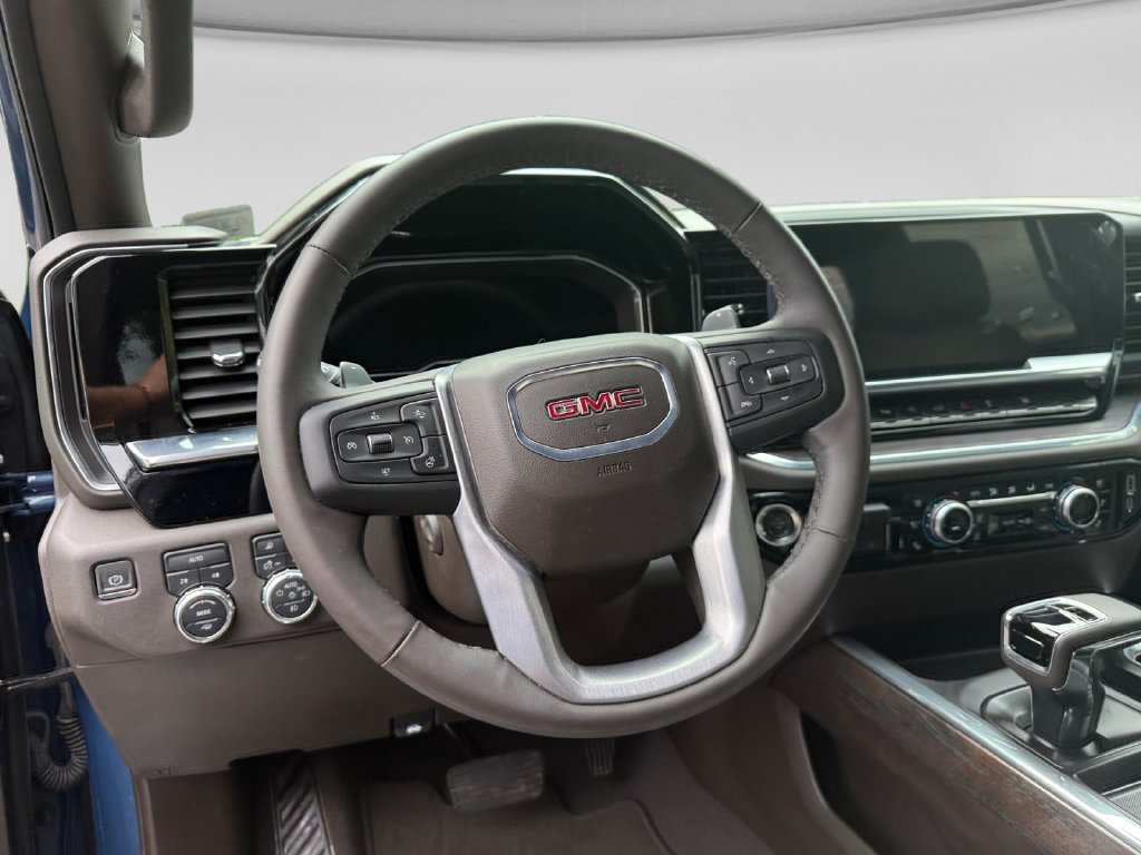 Used 2024 GMC Sierra 1500 SLT w/ SLT Premium Plus Package AWD/4WD image 13