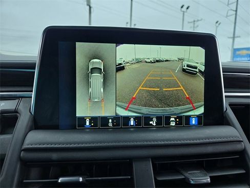 Used 2022 Chevrolet Tahoe Z71 w/ Luxury Package image 24