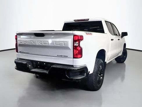 Used 2022 Chevrolet Silverado 1500 Custom Trail Boss AWD/4WD image 18