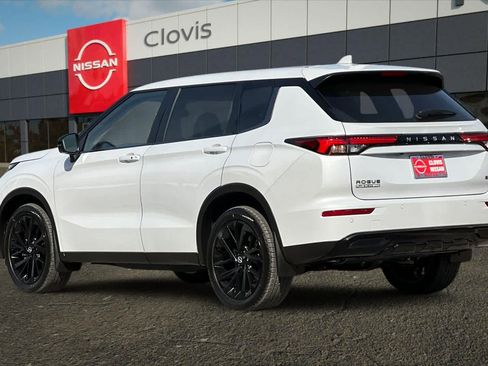 New 2026 Nissan Rogue SL image 7