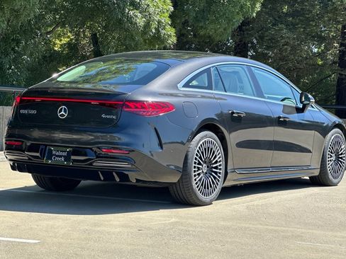 Used 2023 Mercedes-Benz EQS 580 4MATIC Sedan image 7
