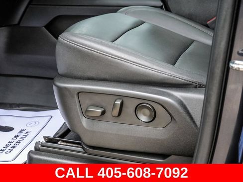 Used 2023 Chevrolet Suburban Z71 w/ Off-Road Capability Package AWD/4WD image 36