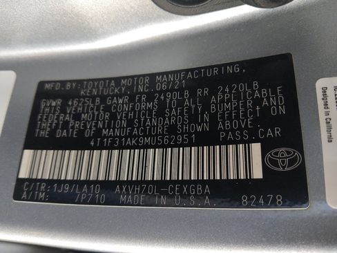 Used 2021 Toyota Camry XLE w/ Navigation Upgrade Package FWD image 33