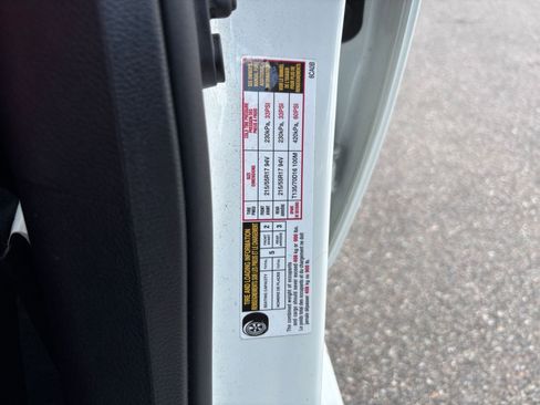 Used 2025 Nissan Altima 2.5 SV FWD image 30