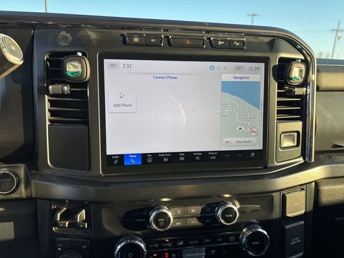 Used 2024 Ford F250 Lariat w/ Black Appearance Package image 13