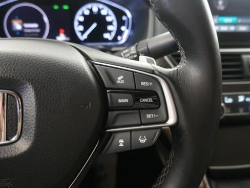 Used 2019 Honda Accord Touring image 15