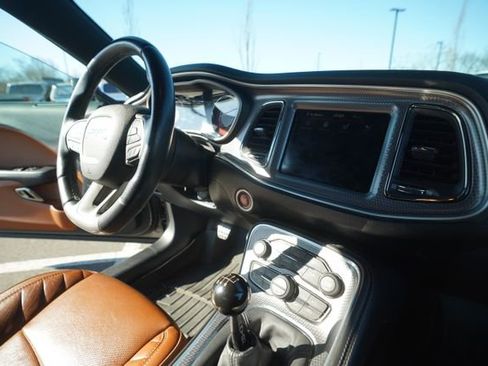 Used 2019 Dodge Challenger SRT Hellcat w/ Laguna Leather Package image 28