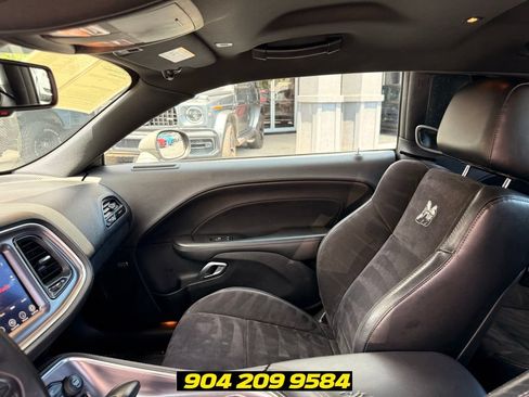Used 2017 Dodge Challenger R/T Scat Pack RWD image 29
