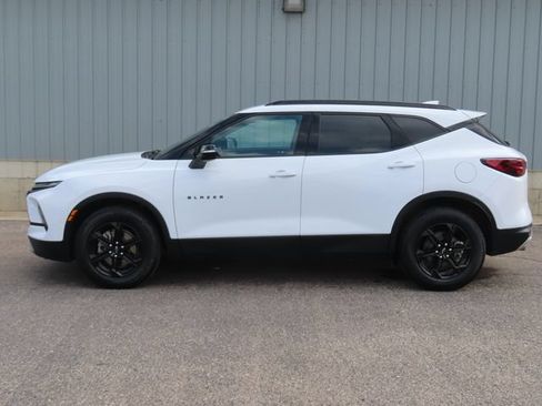 Used 2025 Chevrolet Blazer LT w/ Midnight/Sport Edition AWD/4WD image 7