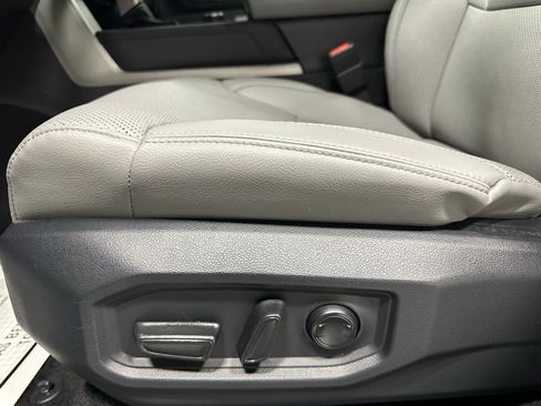 Used 2025 Toyota Sequoia Limited image 13