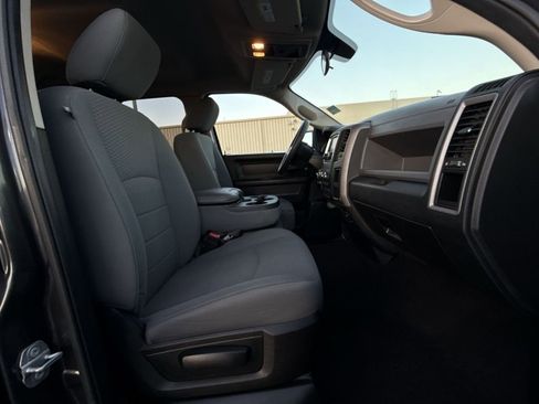 Used 2018 RAM 1500 Express w/ Express Value Package image 25