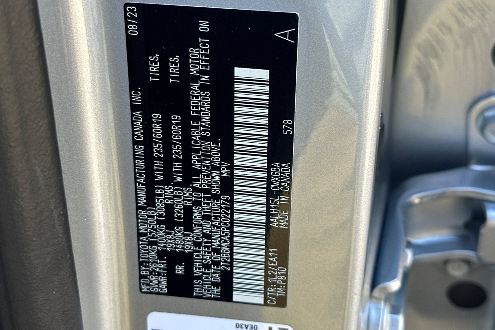 Used 2023 Lexus RX 350h w/ Cold Area Package AWD/4WD image 40