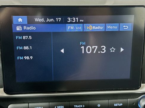 Used 2025 Hyundai Venue SEL FWD image 21