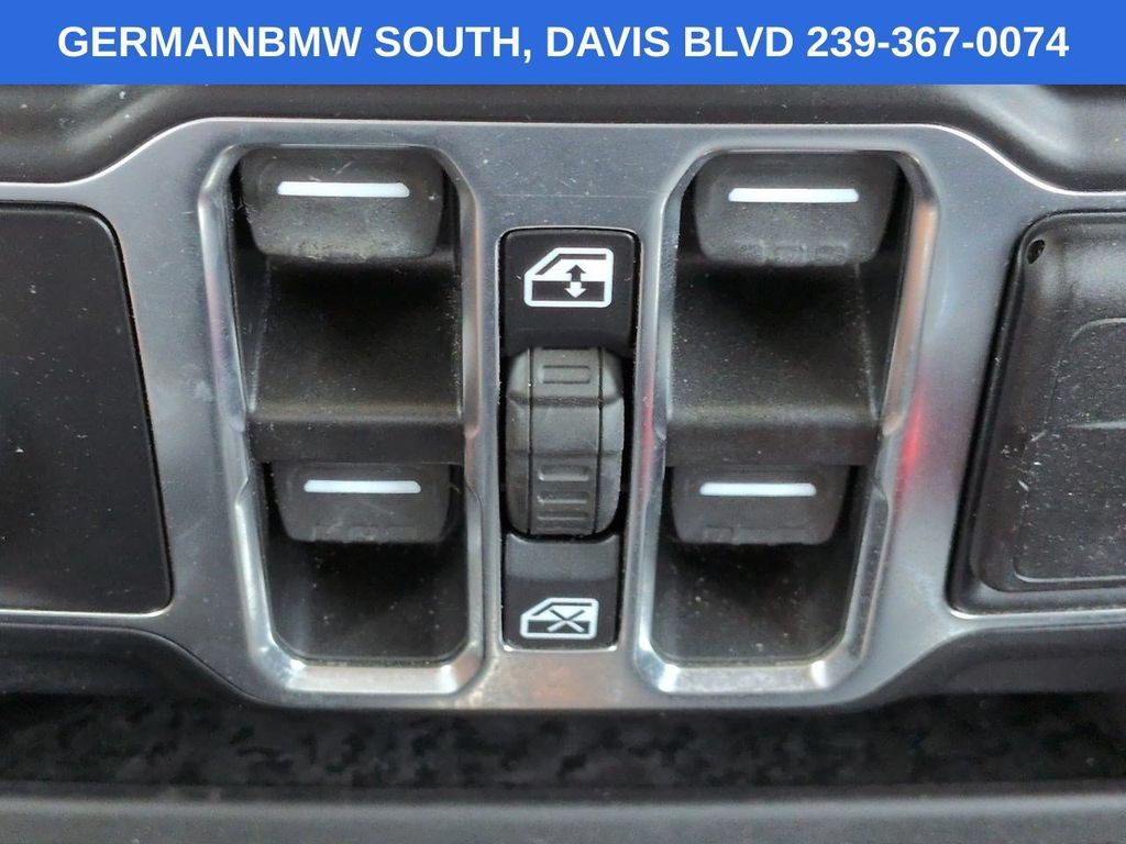 Used 2022 Jeep Wrangler Unlimited Sport AWD/4WD image 23