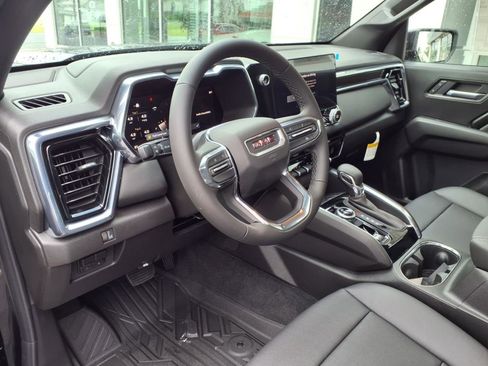 New 2025 GMC Canyon Elevation w/ Convenience Package image 10