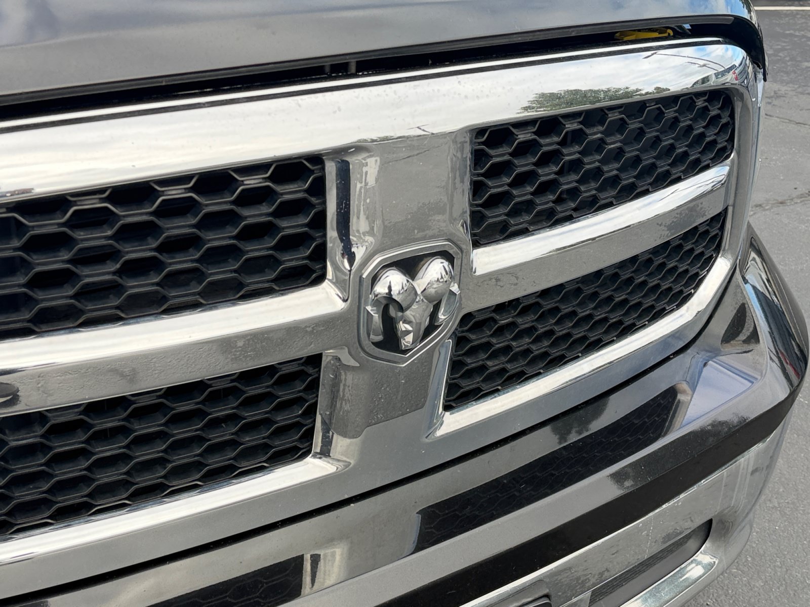 Used 2018 RAM 1500 Classic SLT AWD/4WD image 23