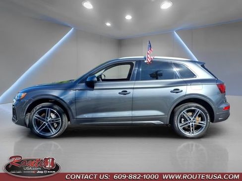 Used 2021 Audi Q5 e Premium Plus w/ Premium Plus Package AWD/4WD image 7