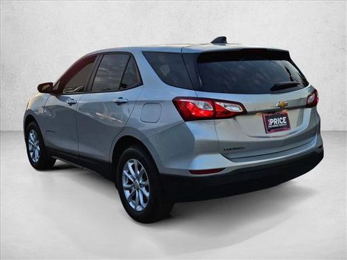 Used 2020 Chevrolet Equinox LS w/ LS Convenience Package image 8