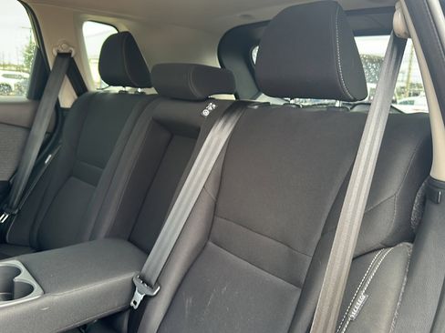 Used 2023 Nissan Rogue S image 19