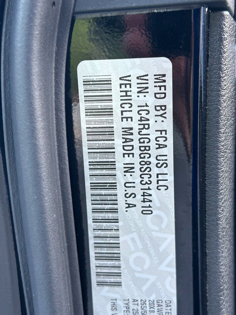 Certified 2025 Jeep Grand Cherokee Limited RWD image 43