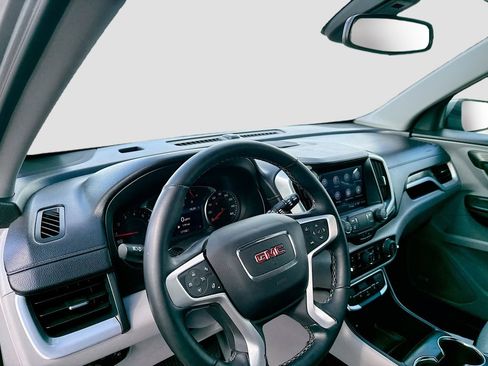 Used 2023 GMC Terrain SLT w/ Infotainment Package II FWD image 12