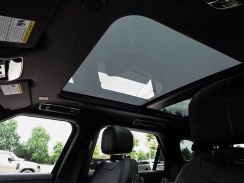 New 2026 Land Rover Range Rover Sport Dynamic SE AWD/4WD image 5