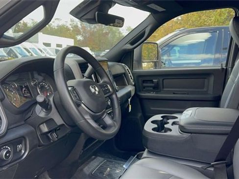 New 2026 RAM 5500 Tradesman w/ Chrome Appearance Group image 37