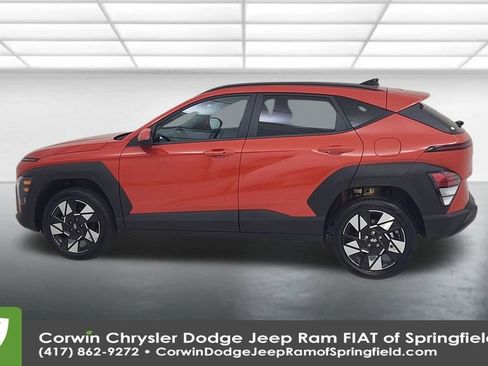 Used 2024 Hyundai Kona SEL image 9