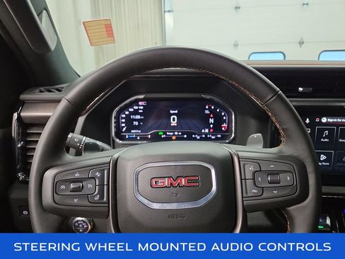 Used 2025 GMC Sierra 1500 AT4 w/ Technology Package AWD/4WD image 22