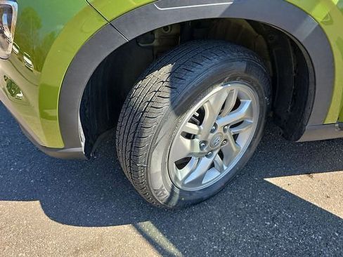 Used 2021 Hyundai Venue SE image 44