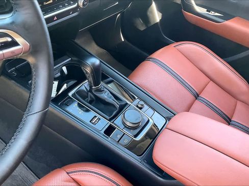 Used 2024 MAZDA CX-50 Meridian Edition w/ Cargo Package image 17