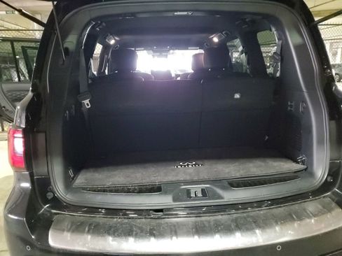 Used 2024 INFINITI QX80 Sensory AWD/4WD image 21