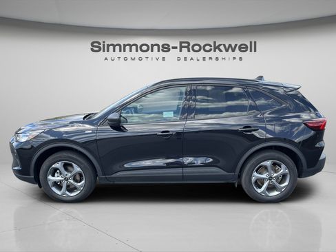 Used 2025 Ford Escape ST-Line AWD/4WD image 4