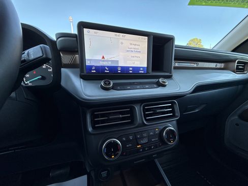 Used 2024 Ford Maverick Lariat image 19