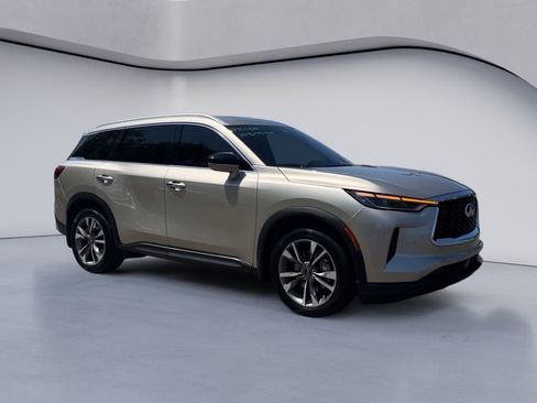 Used 2023 INFINITI QX60 Luxe w/ Cargo Package AWD/4WD image 7