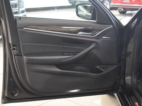 Used 2018 BMW 540i RWD image 35