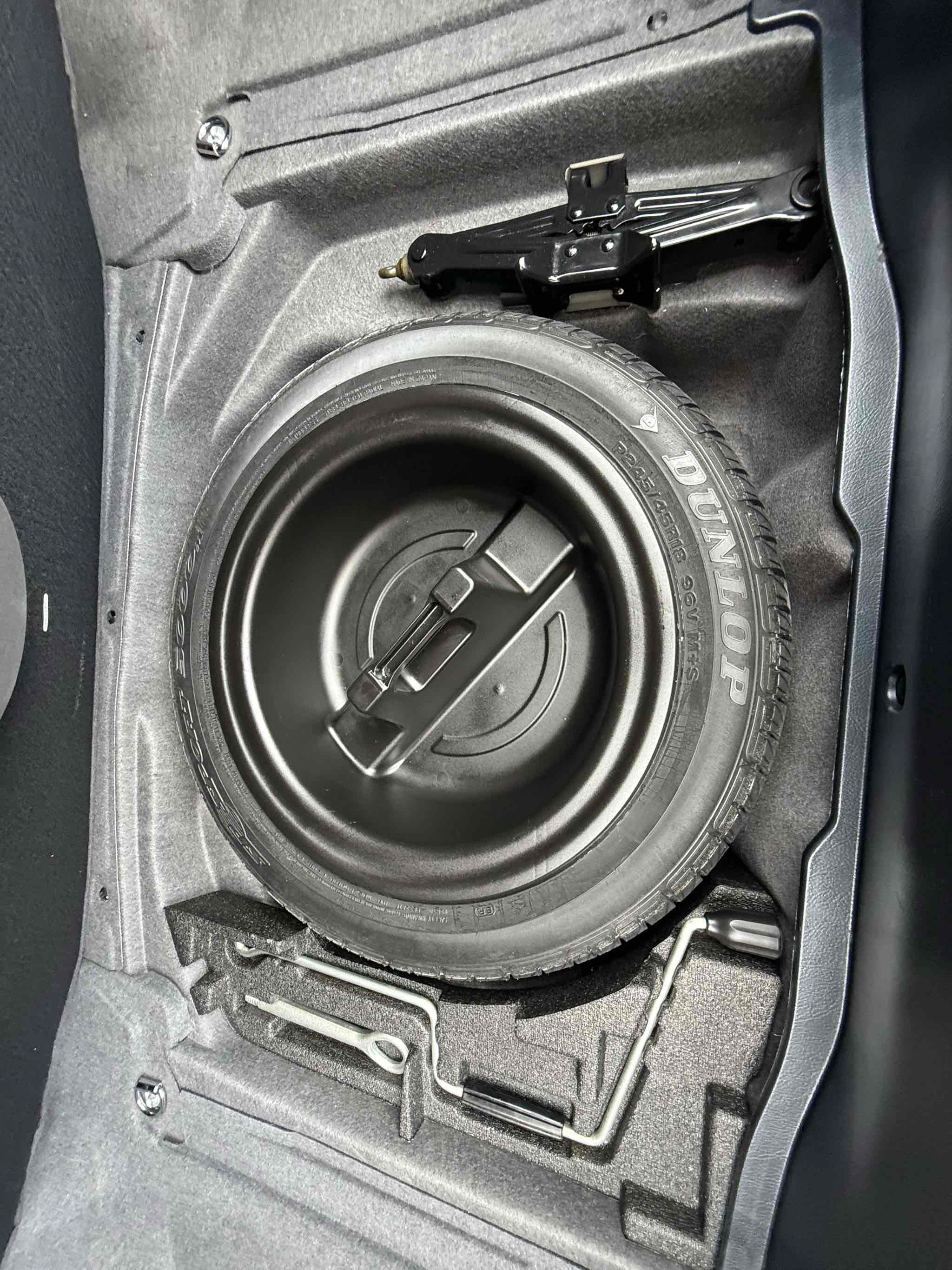 Used 2005 Lexus LS 430 RWD image 27