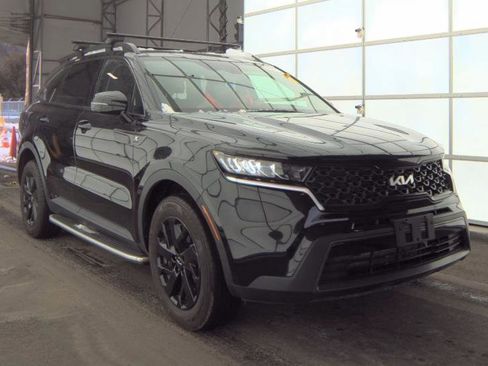 Certified 2023 Kia Sorento S w/ Panoramic Sunroof Package image 3