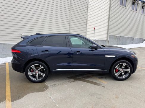 Used 2018 Jaguar F-PACE S image 2