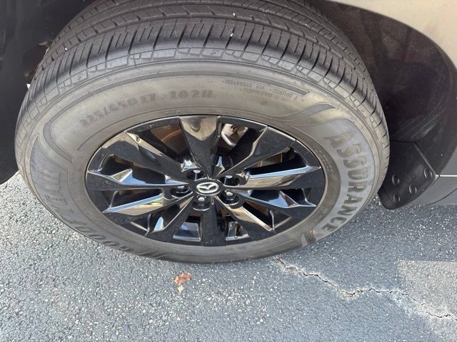 Certified 2025 MAZDA CX-50 AWD 2.5 S w/ Premium Package image 12