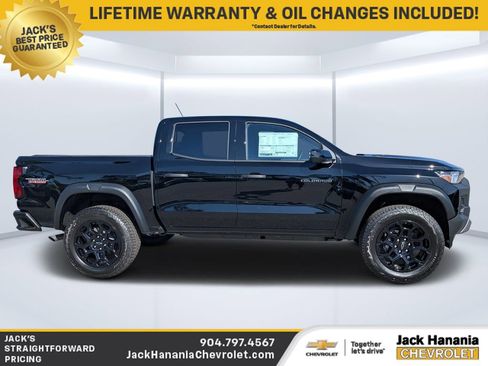New 2026 Chevrolet Colorado Trail Boss AWD/4WD image 2