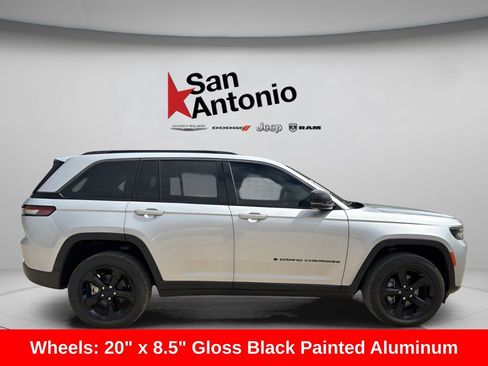 New 2026 Jeep Grand Cherokee Limited w/ Limited Altitude Package AWD/4WD image 9